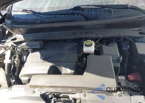 2019 Nissan Pathfinder Platinum z USA, uszkodzony, nr VIN 5N1DR2MM1KC642787